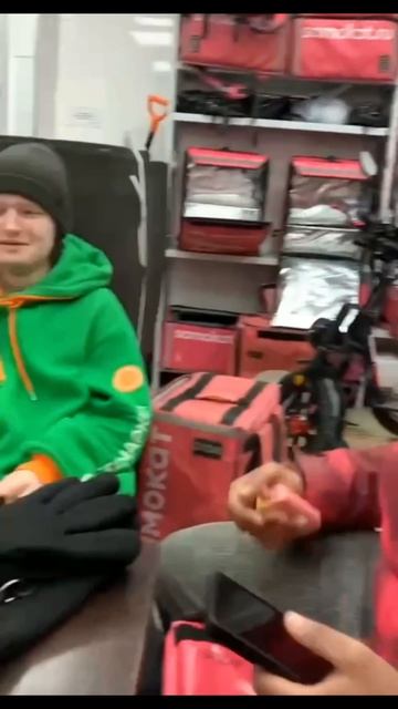 Зелёному некомфортно #рек #юмор #fyp #мем смотреть онлайн