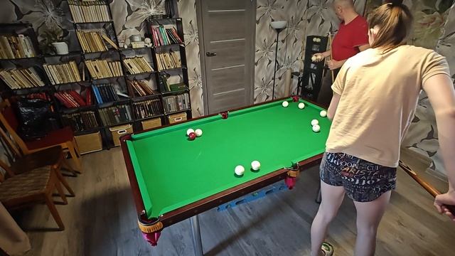 третья партия..ПЯТНИЧНЫЙ ТУРНИР..БИЛЬЯРД ДОМА..стол 6 футов..