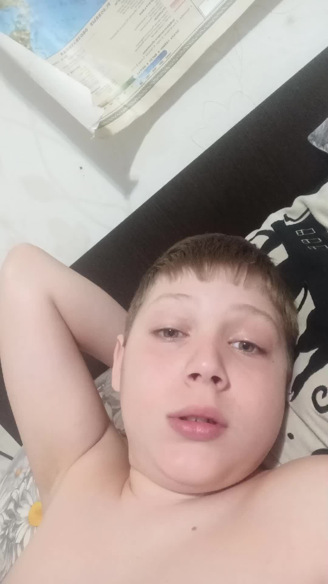 Просто сижу с чатиком смотреть онлайн