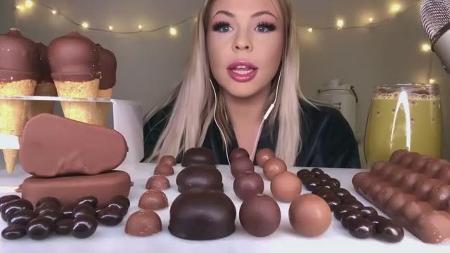 ASMR ШОКОЛАДНАЯ ПУЗЫРЬКИ, HAAGEN DAZS, ШОКОЛАДНЫЕ ШАРИКИ LINDT, BROKSIDE, MALTESERS, MUKBANG 먹방 смотреть онлайн