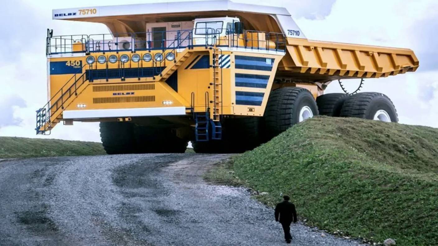 Самые огромные карьерные самосвалы! МАШИНЫ МОНСТРЫ... смотреть онлайн