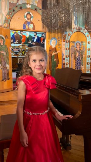 Троницкая Николь   А. Дюбюк "Птичка", Украинская народная песня "Глибока кирниця"