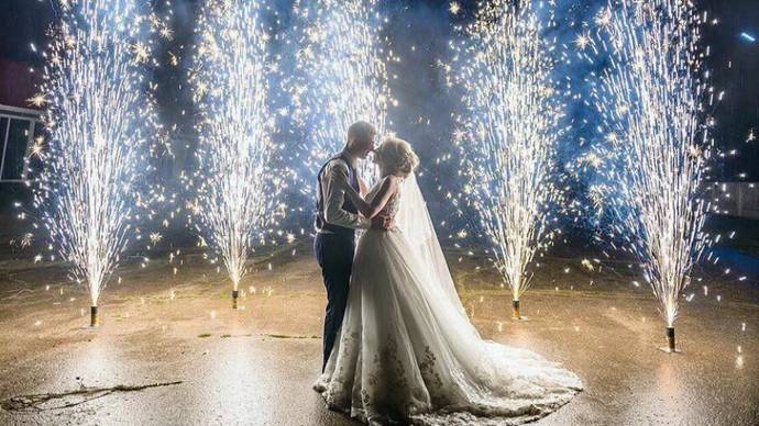 Сценические фонтаны, или как их еще называют "фонтаны холодного огня" Хочешь праздника? звони? смотреть онлайн