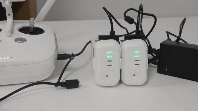 Smatree Three Battery Quadcopter Charger & Car Charger смотреть онлайн