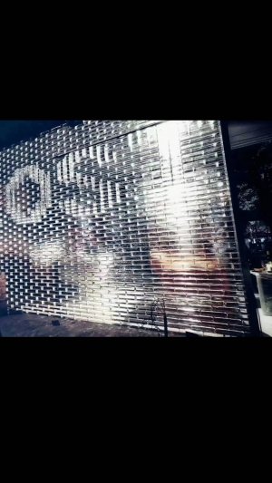 Стеклянные кирпичи и панели