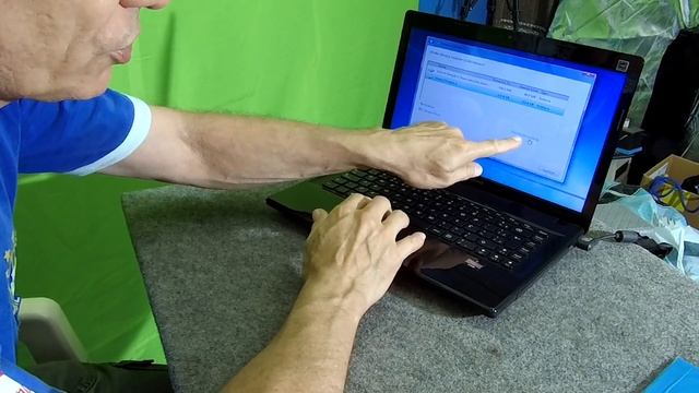 Notebook Lenovo G485 - Instalando Windows 7 32bits смотреть онлайн