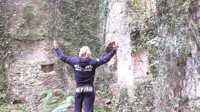 Q&A. Is it Wrong to Kill a Human? Advice for Divine Hair. Advice for Violence Gains смотреть онлайн