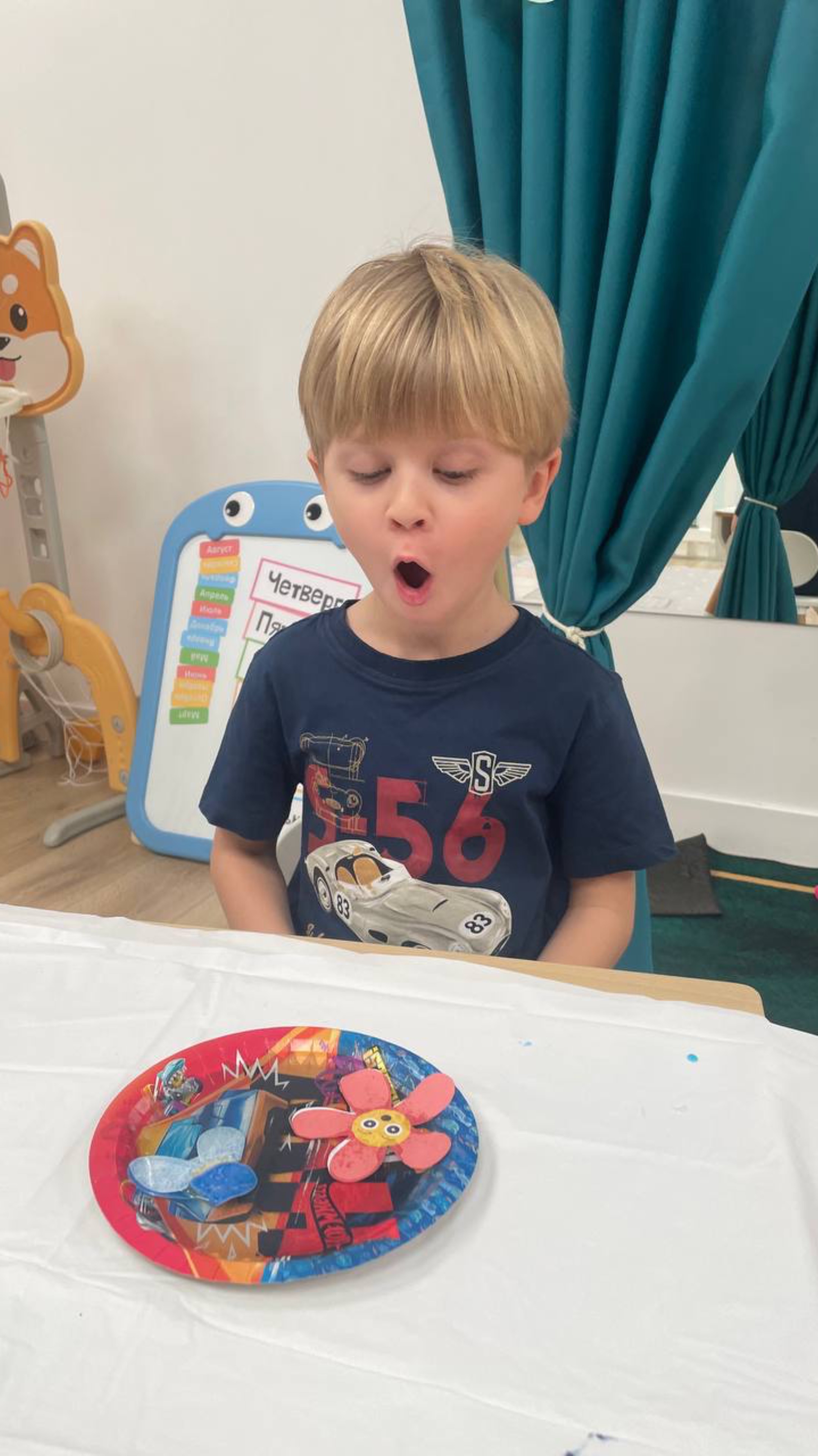 ЭКСПЕРИМЕНТЫ в группе дневного пребывания Детского клуба IQBABYCLUB