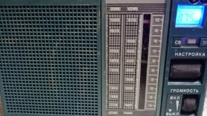 Радиоприемник «Турист РП-215» Перестроен на 3 МГц, добавлено УКВ.