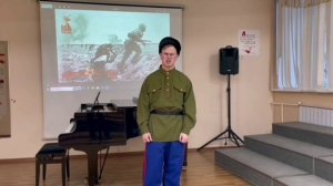 Щемелев Егор Алексеевич
 стихотворение "Медаль"