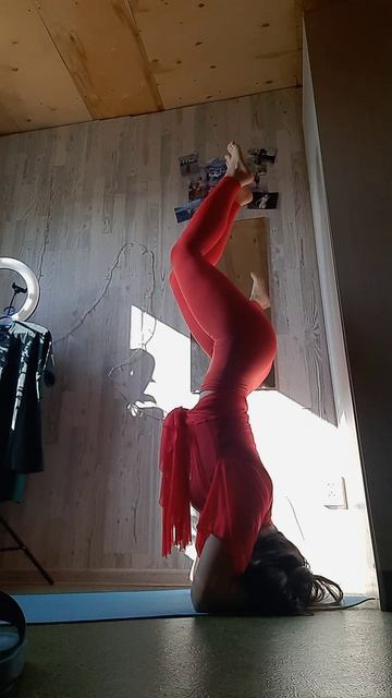 стойка на голове смотреть онлайн