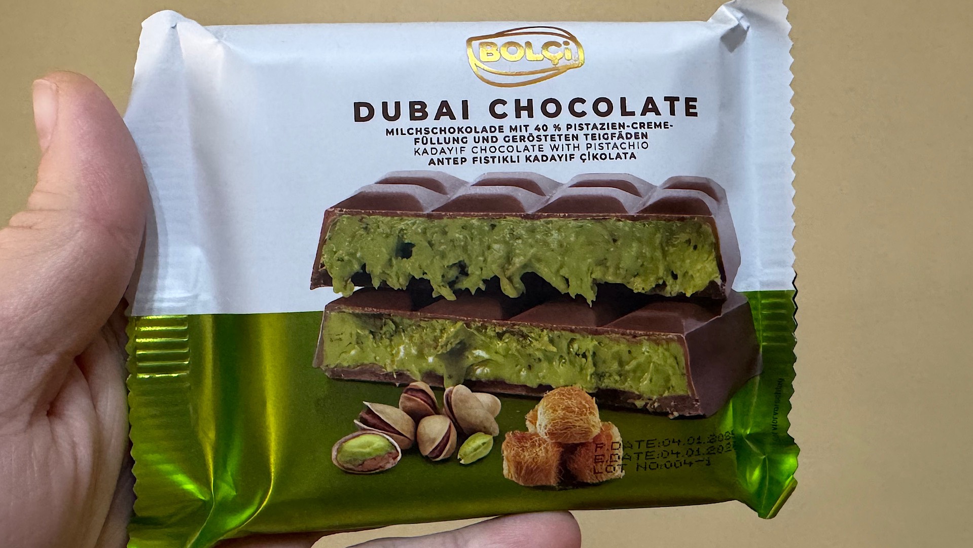 Обзор на дубайский шоколад от Bolci смотреть онлайн