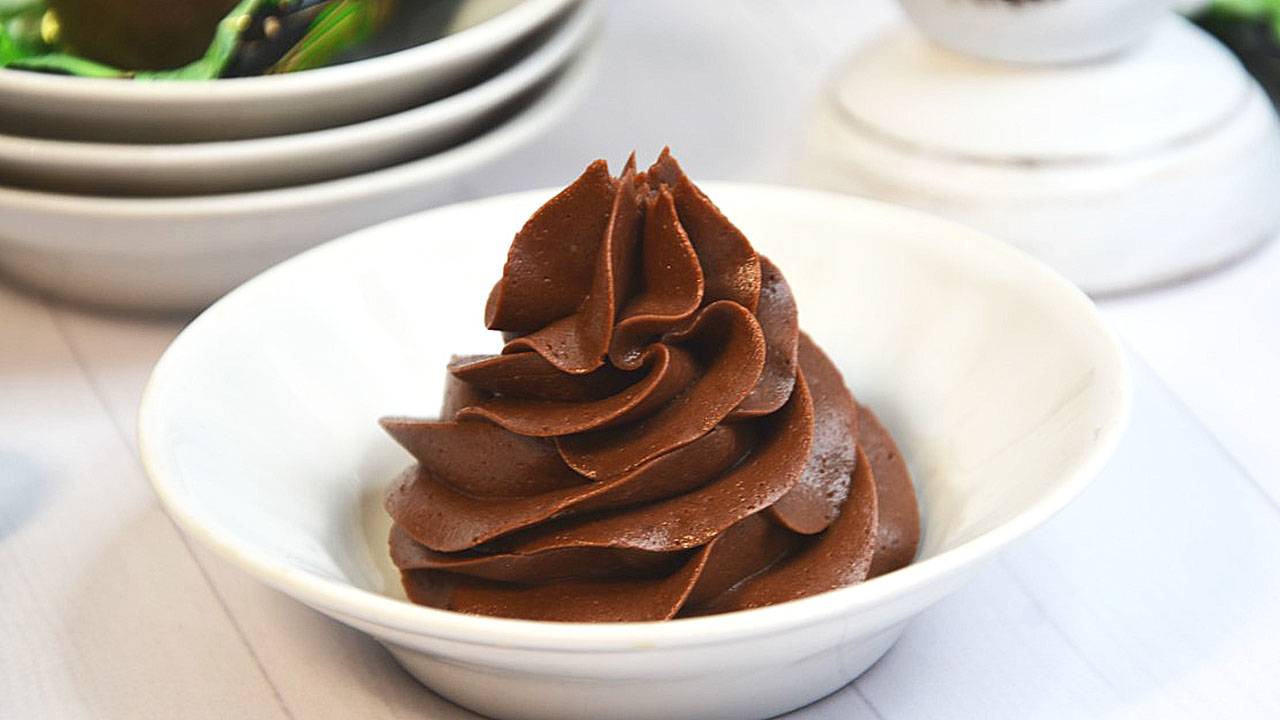🔥 Идеальный ШОКОЛАДНЫЙ КРЕМ за 5 минут! Без сливок и яиц 💯 Стабильный, вкусный и универсальный! смотреть онлайн