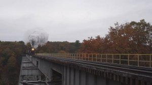 Reading & Northern 425 Autumn Leaf Special w/ Reading 6 Chime!