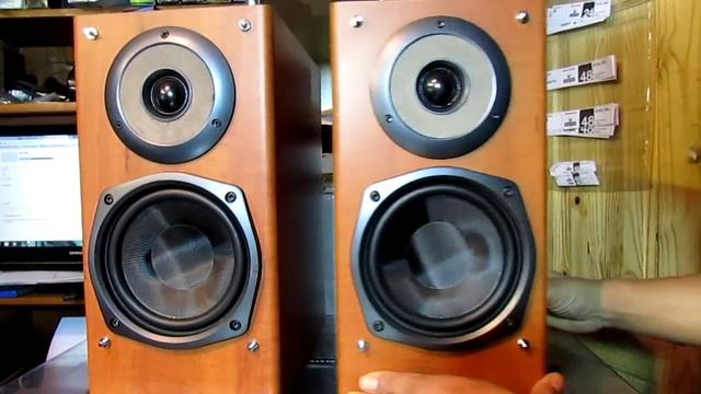 Aiwa 2 Way Speaker System Model SX-G7 VERY NICE SOUND - DEEP BASS VGC смотреть онлайн