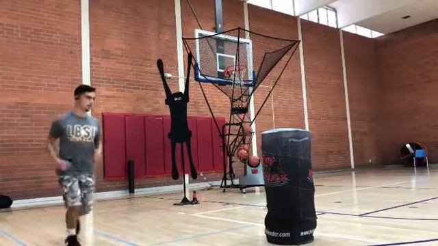 Lou Williams Fadaway (Basketball Training) смотреть онлайн