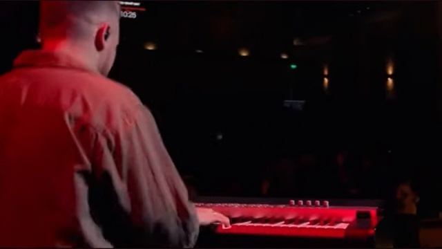 Он посреди огня со мною смотреть онлайн