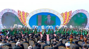 Большое театрализованное действие в честь Новруз байрамы развернулось в Ашхабаде