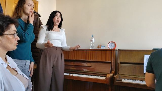 Вокальный ансамбль: распевка и фрагменты работы над дуэтом. смотреть онлайн