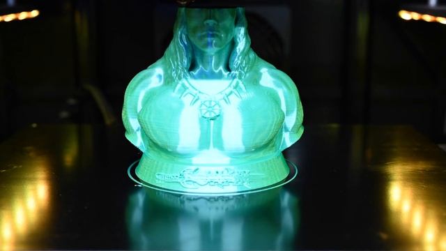 3D Printer Timelapse - Arnold Schwarzenegger as Conan the Barbarian 4K (Qidi Tech X-Max) смотреть онлайн