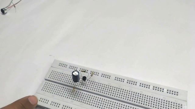 How To Make An Amplifier Using 2N3904 Npn Transistor?