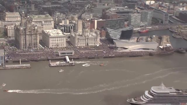 An Unforgettable Three Queens Salute to Liverpool смотреть онлайн