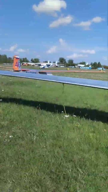 Аэродром Бердск центральный На стоянке планеров смотреть онлайн