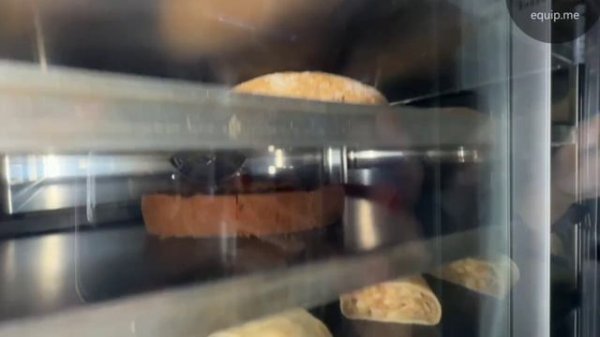 Про пароконвекционную печь Lainox Puff PFEN064