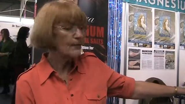 Magnesium relieves Diane's frozen shoulder смотреть онлайн