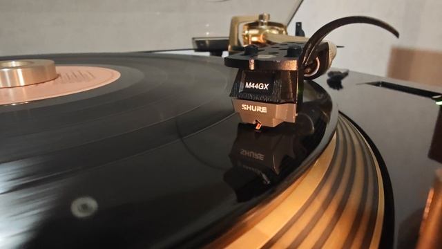 Technics SL-1200LTD & DIATONE DS-A6 смотреть онлайн