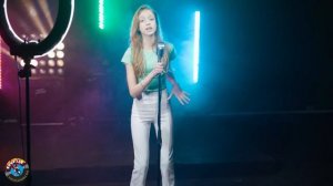 Hound Dog (Elvis Presley); Cover by Sofy