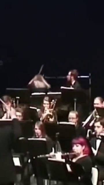 Не стреляйте в пианиста, стреляйте в барабанщика 🤣 смотреть онлайн