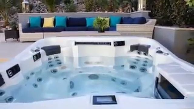 Artesian Elite range Hot Tubs at North Spas смотреть онлайн
