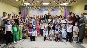 8 марта у Пчелок