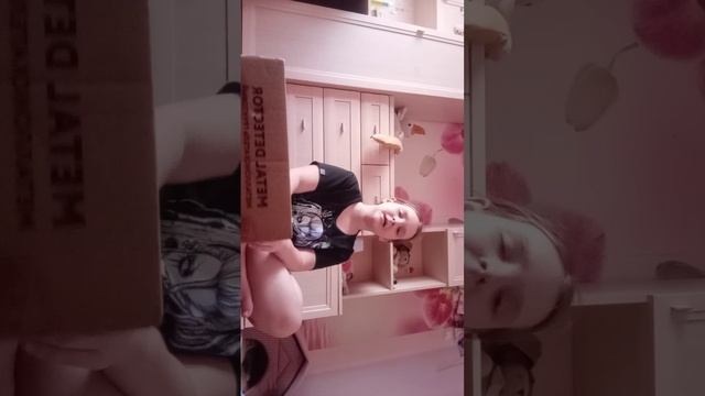 уборка в коробке со сквишами