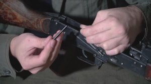 13.  Разборка ударно-спускового механизма Автомата Калашникова(АК)