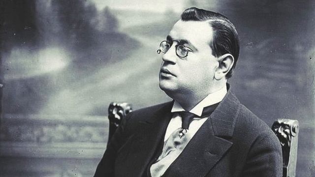 Аркадий Аверченко «Знаток женского сердца». Книга ВСЛУХ / Russian literature AUDIOBOOK. Averchenko смотреть онлайн