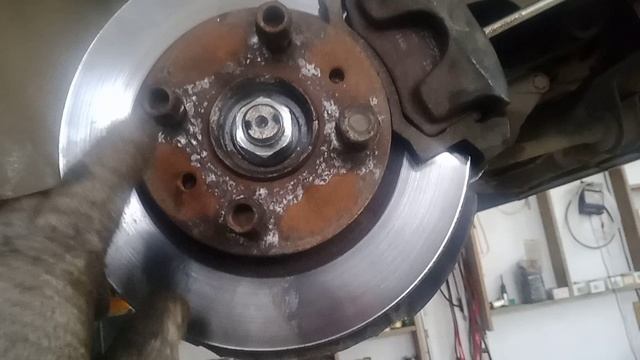 Как открутить ступичную гайку смотреть онлайн