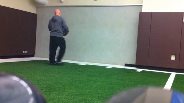 Med Ball Scoop Toss смотреть онлайн