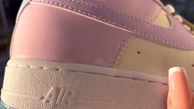Nike Air Force 1 меняют цвет смотреть онлайн