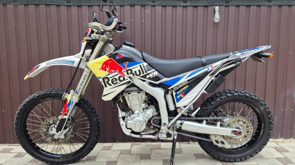Yamaha WR250R