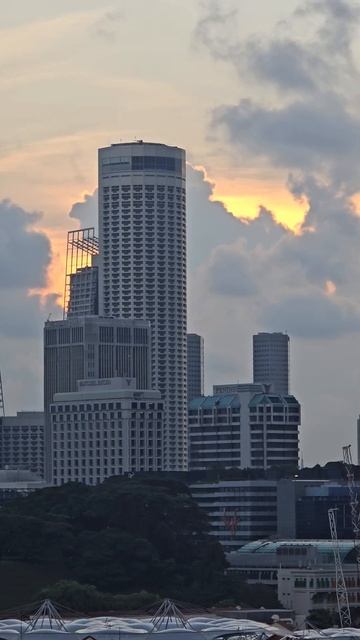 Singapore rooftop sunrise смотреть онлайн