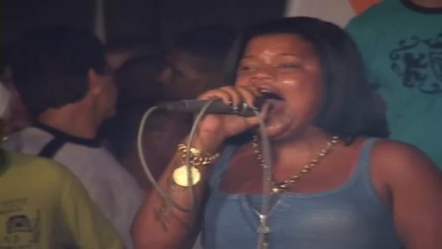 Tati Quebra Barraco DVD Dj Cabide смотреть онлайн