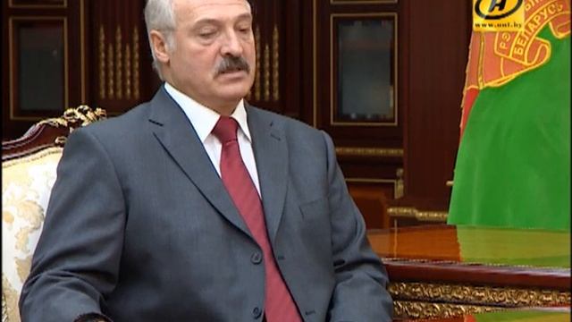 Александр Лукашенко принял председателя КГБ с докладом по вопросам национальной безопасности смотреть онлайн