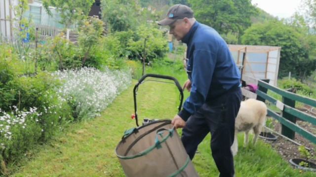 КОГДА ВСЕ РАБОТАЮТ МЫ ОТДЫХАЕМ И НАОБОРОТ