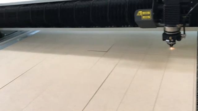 Резка МДФ 6 мм. Лазер SEI Mercury 1520. 350w. Лист 1. Часть 1 смотреть онлайн