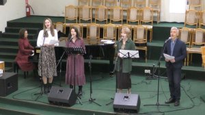 " Небес лазурь манит меня ".