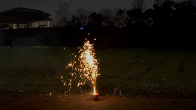 JFF3-70S Вращающий фонтан Вихрь смотреть онлайн