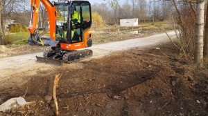 Мини-экскаватор Kubota КХ019. Корчуем пни. Транспортировка мини-экскаватора прицепом.