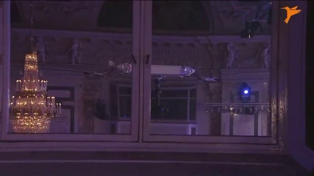 Colibri self portrait, Ceremony Hall, Hofburg, Vienna смотреть онлайн